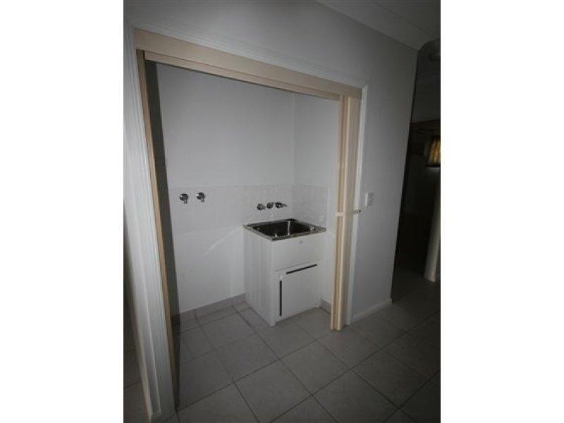 2/3 Crista Court, Kelso QLD 4815