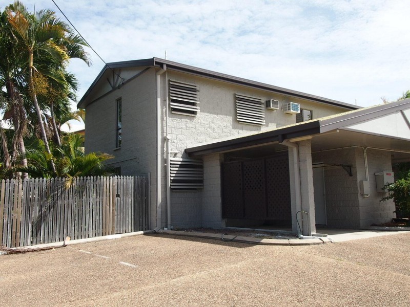 1/60 Cook Street, North Ward QLD 4810