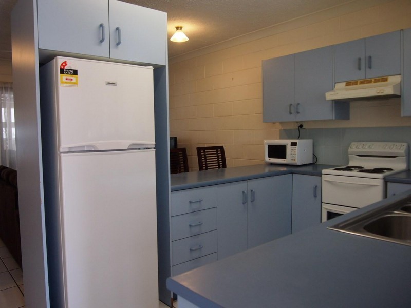 1/60 Cook Street, North Ward QLD 4810