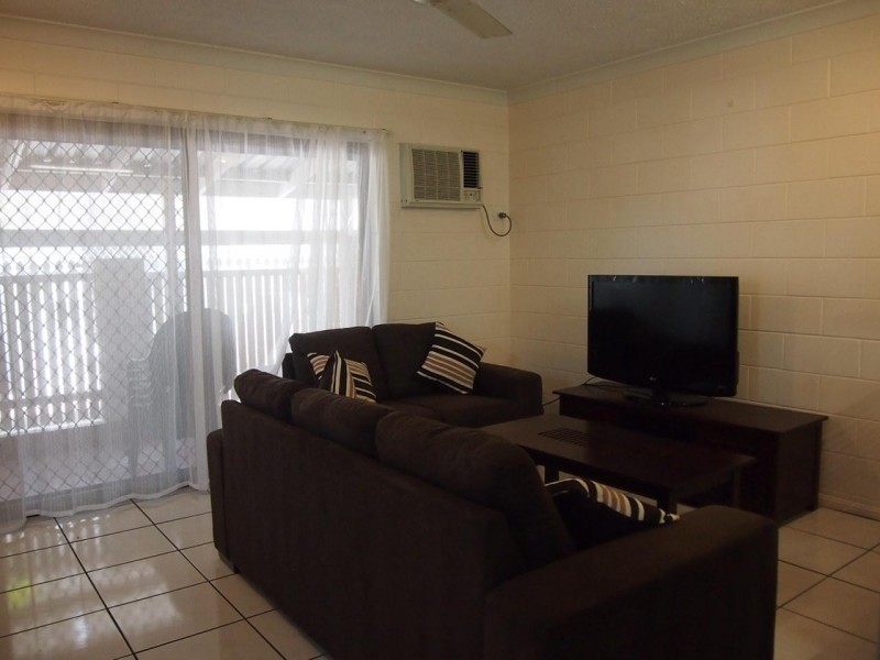 1/60 Cook Street, North Ward QLD 4810