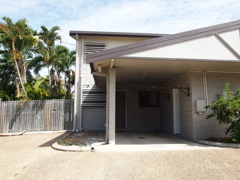 1/60 Cook Street, North Ward QLD 4810