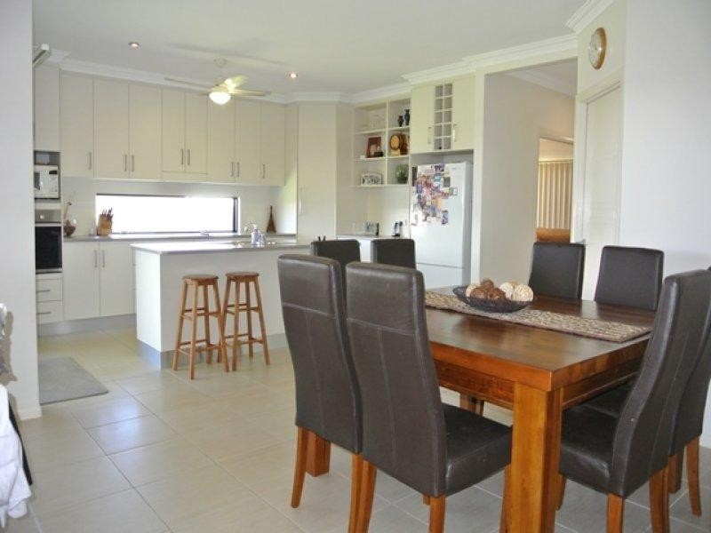 13 Baird Court, Bushland Beach QLD 4818