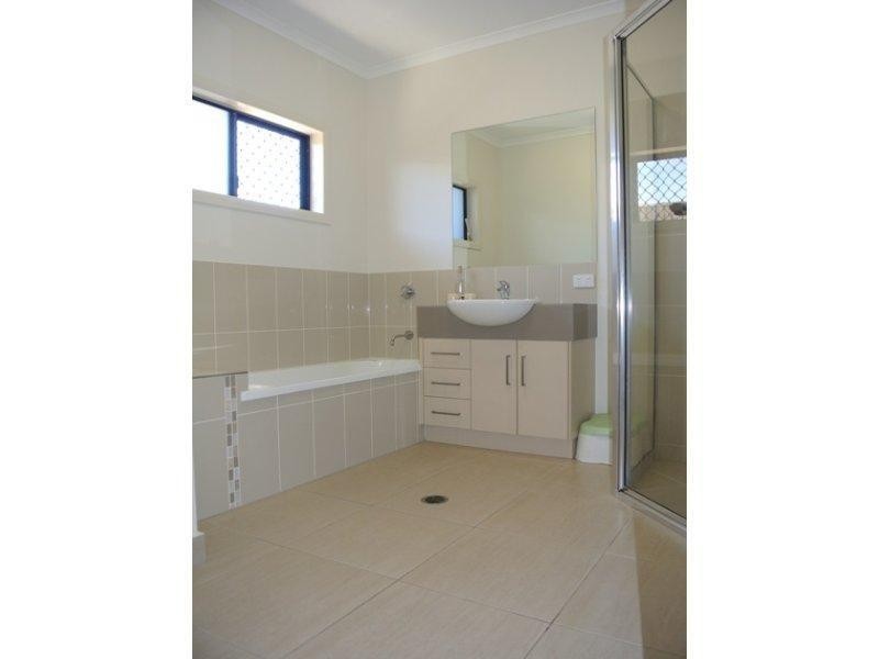 13 Baird Court, Bushland Beach QLD 4818