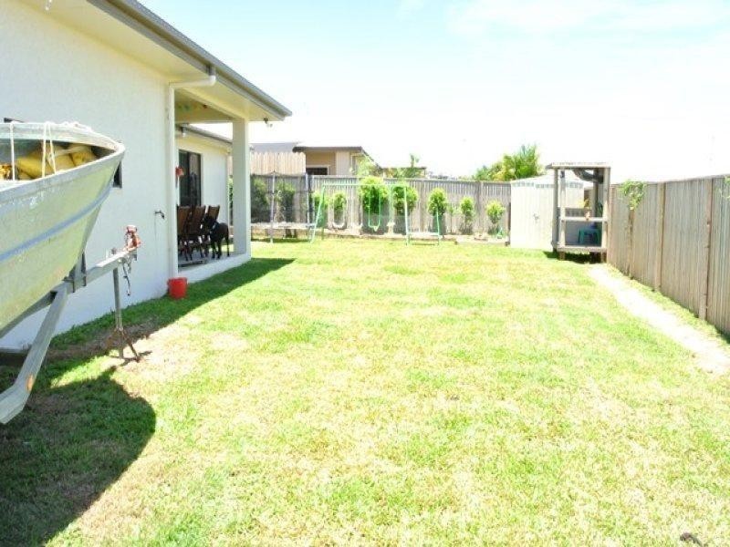 13 Baird Court, Bushland Beach QLD 4818