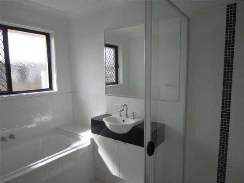 16 Epping Way, Mount Low QLD 4818