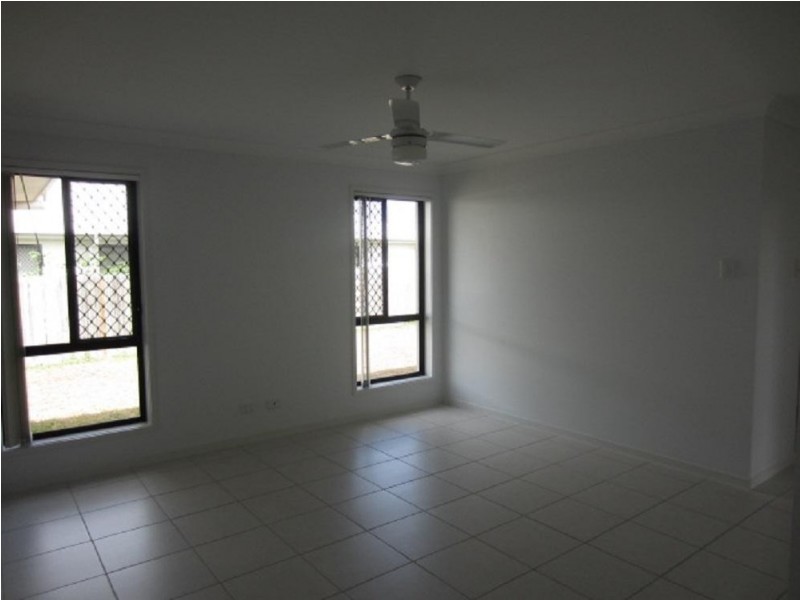 16 Epping Way, Mount Low QLD 4818