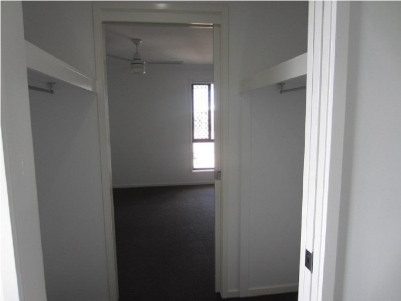 16 Epping Way, Mount Low QLD 4818