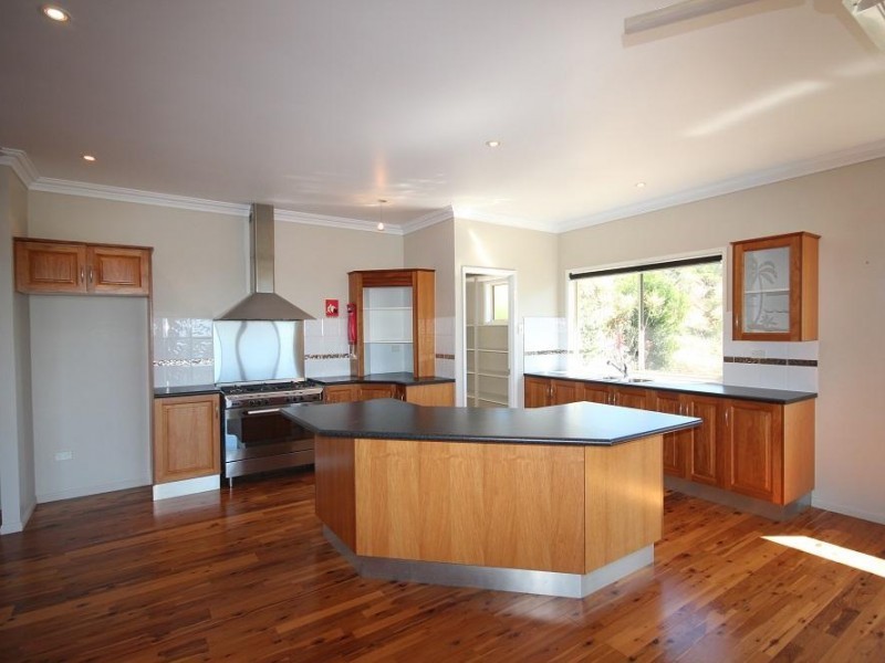 31 Mt Kulburn Drive, Jensen QLD 4818