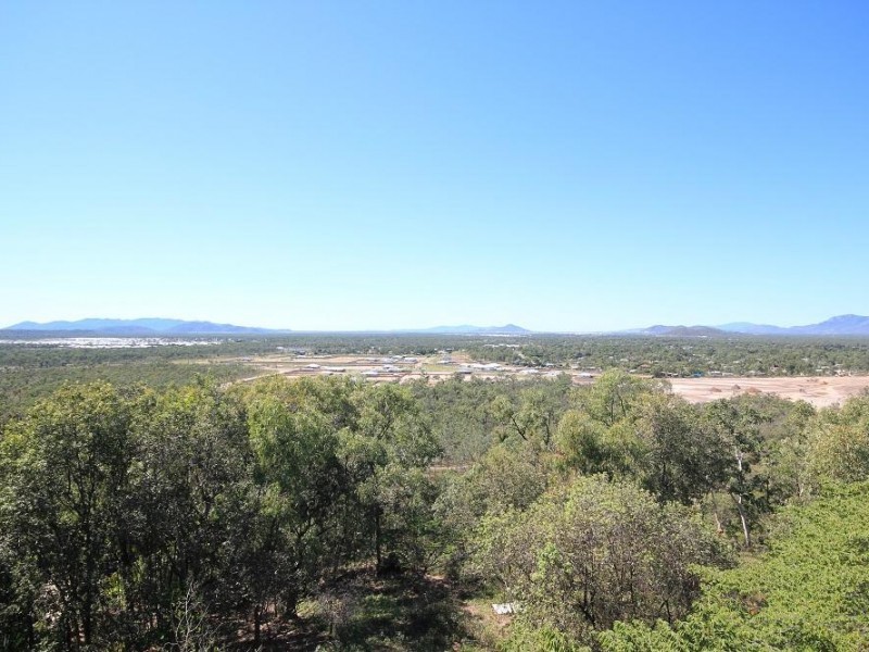 31 Mt Kulburn Drive, Jensen QLD 4818