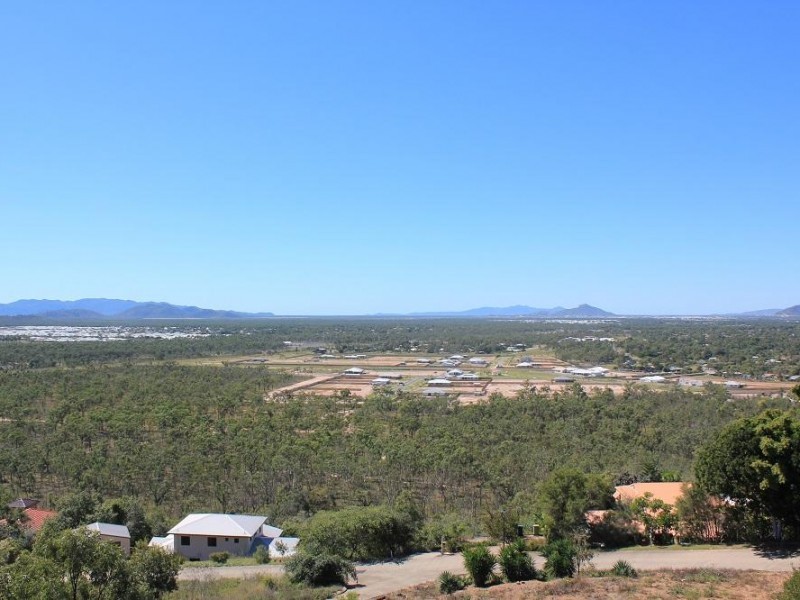 31 Mt Kulburn Drive, Jensen QLD 4818
