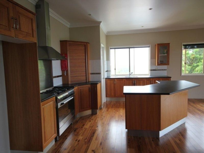 31 Mt Kulburn Drive, Jensen QLD 4818