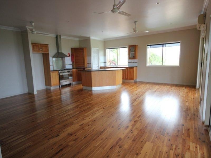 31 Mt Kulburn Drive, Jensen QLD 4818