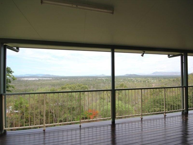 31 Mt Kulburn Drive, Jensen QLD 4818