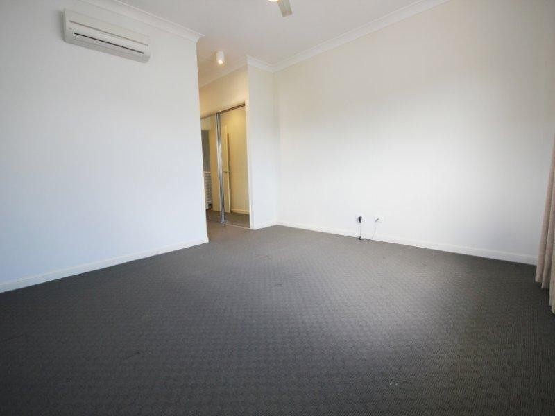 2/1275 Riverway Drive, Kelso QLD 4815