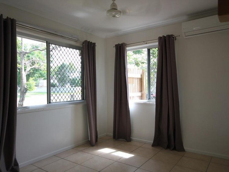 2 Brookhurst Avenue, Kirwan QLD 4817