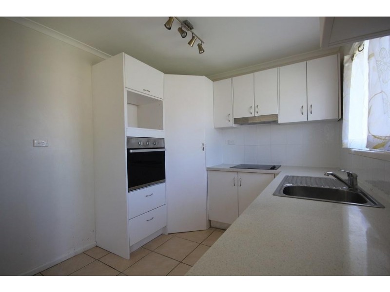 2 Brookhurst Avenue, Kirwan QLD 4817