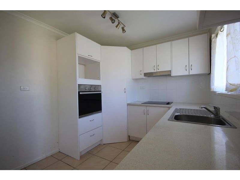 2 Brookhurst Avenue, Kirwan QLD 4817