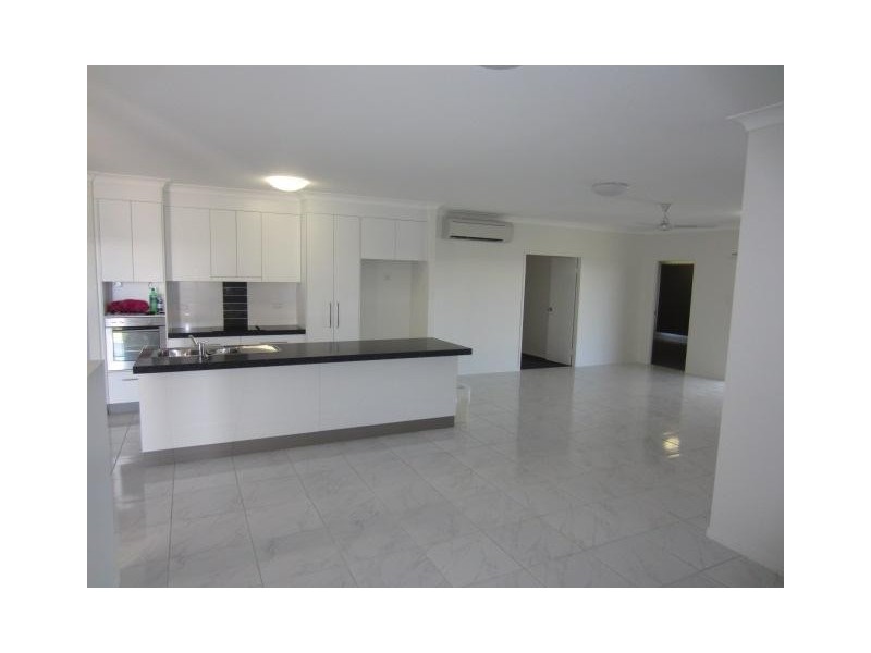 2 Sillago Street, Burdell QLD 4818