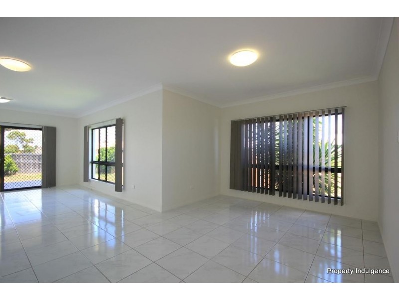 2 Sillago Street, Burdell QLD 4818