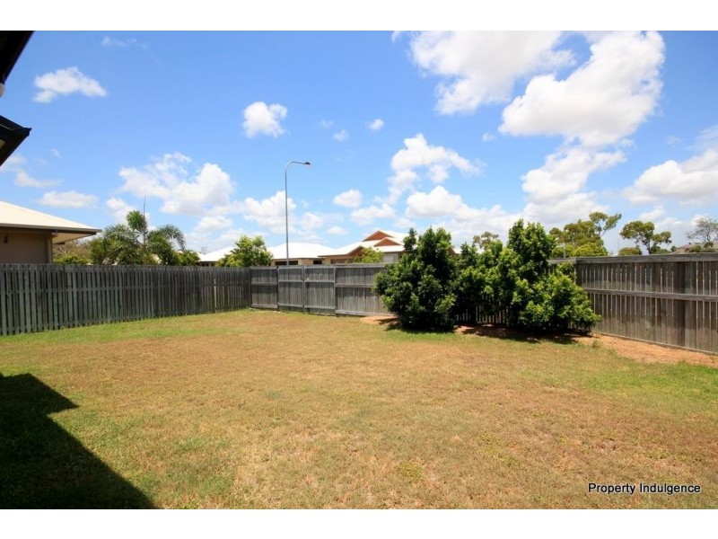 2 Sillago Street, Burdell QLD 4818