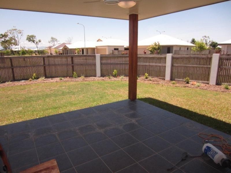 2 Sillago Street, Burdell QLD 4818