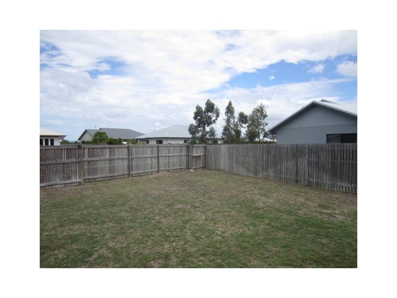 20 Madonis Way, Burdell QLD 4818