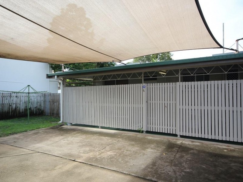 4/52 Bowen Road, Rosslea QLD 4812