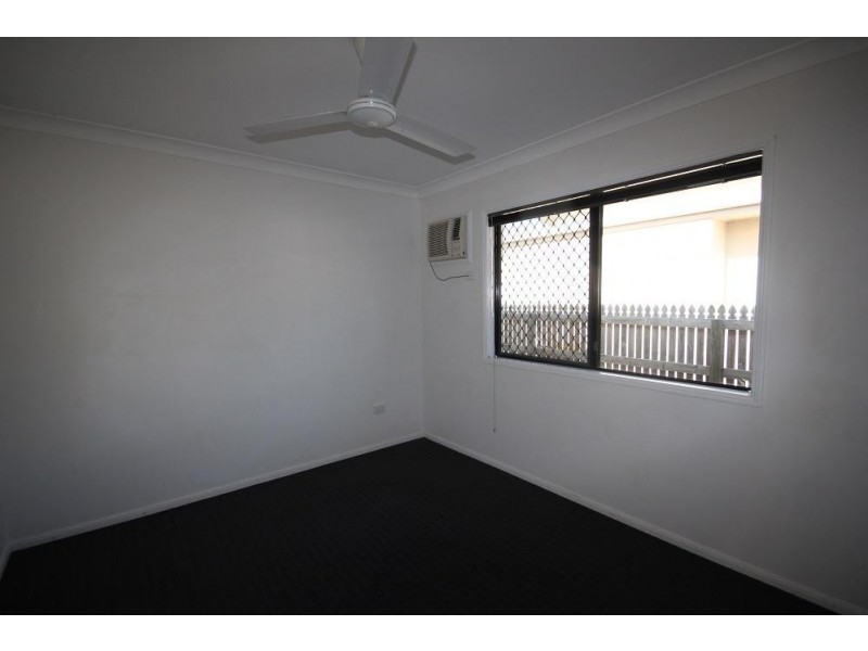 16 Rangeleigh Court, Mount Louisa QLD 4814