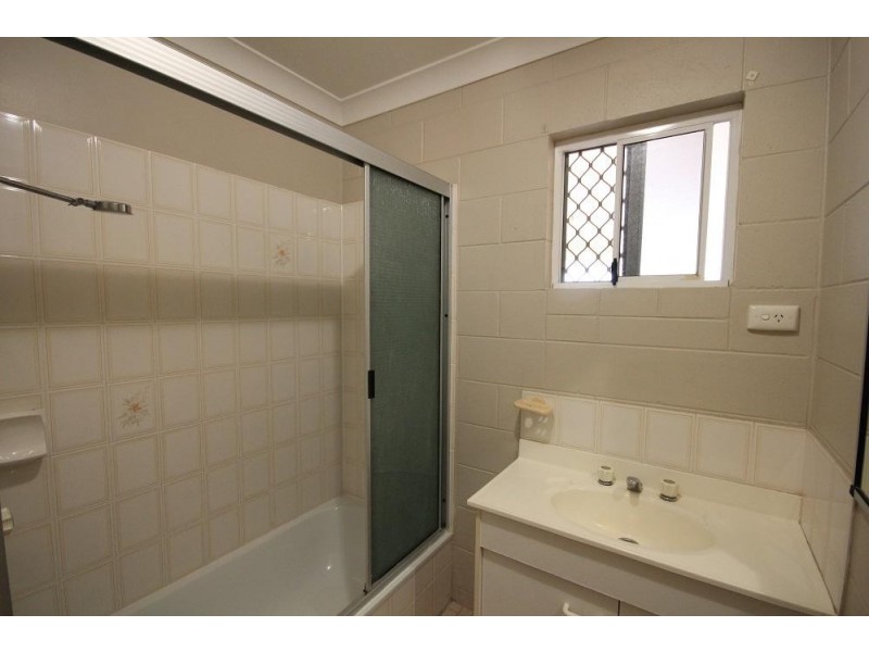 3/18-20 Crauford Street, West End QLD 4810