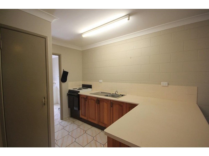3/18-20 Crauford Street, West End QLD 4810