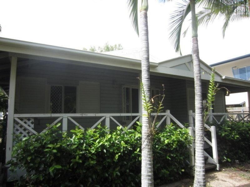 West End QLD 4810