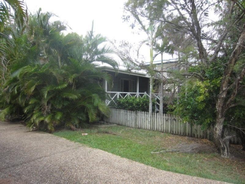 West End QLD 4810