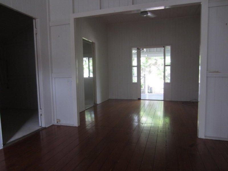 West End QLD 4810