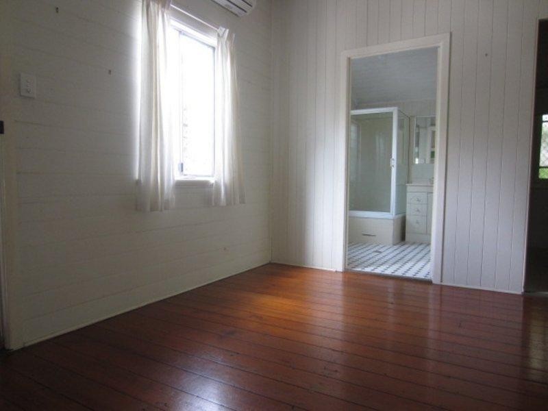 West End QLD 4810