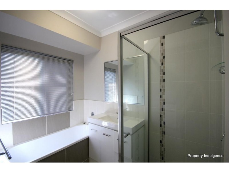 24 Sunhaven Boulevard, Burdell QLD 4818