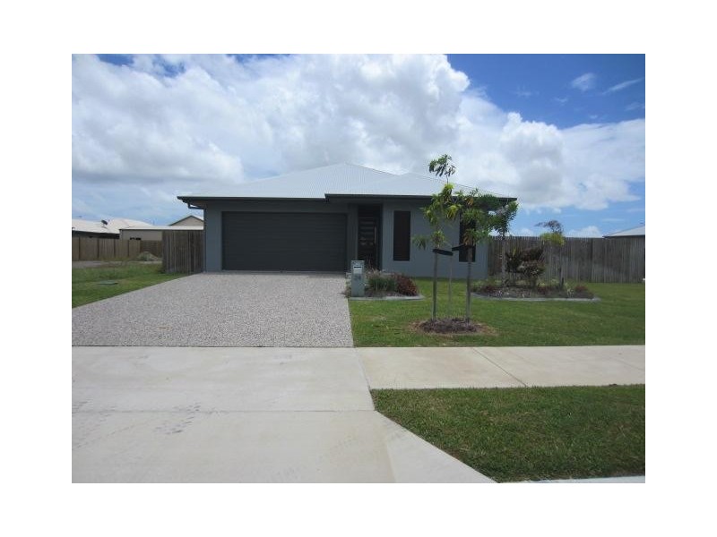 24 Sunhaven Boulevard, Burdell QLD 4818