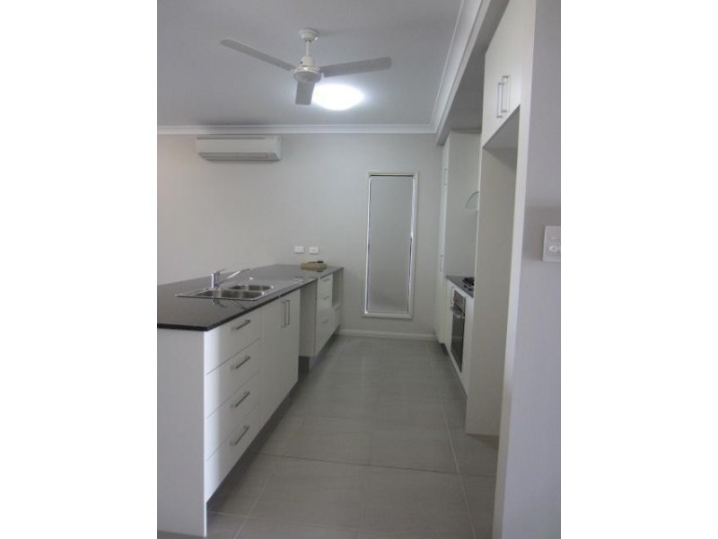 24 Sunhaven Boulevard, Burdell QLD 4818