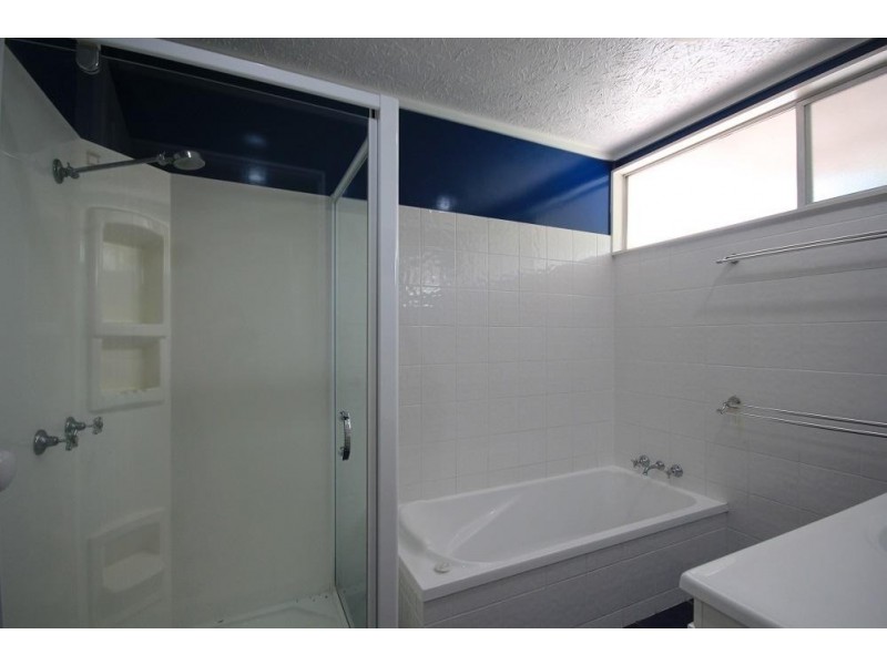 11 Valencia Street, Kirwan QLD 4817