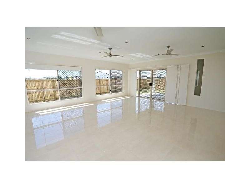 28 Nima Street, Burdell QLD 4818