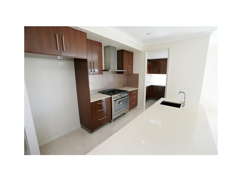 28 Nima Street, Burdell QLD 4818