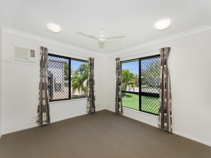 34 Mendi Drive, Bushland Beach QLD 4818