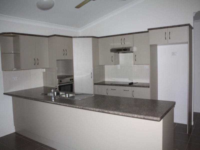 34 Mendi Drive, Bushland Beach QLD 4818