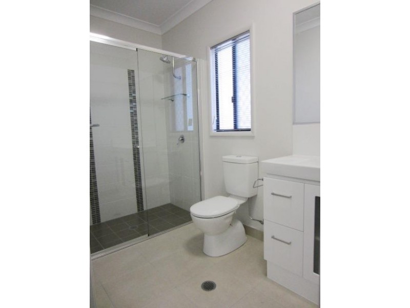 42 Dahlia Street, Burdell QLD 4818