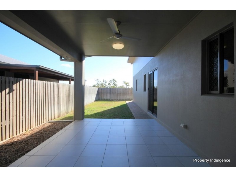 42 Dahlia Street, Burdell QLD 4818