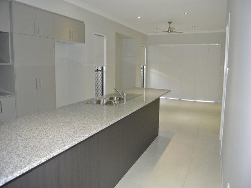 42 Dahlia Street, Burdell QLD 4818