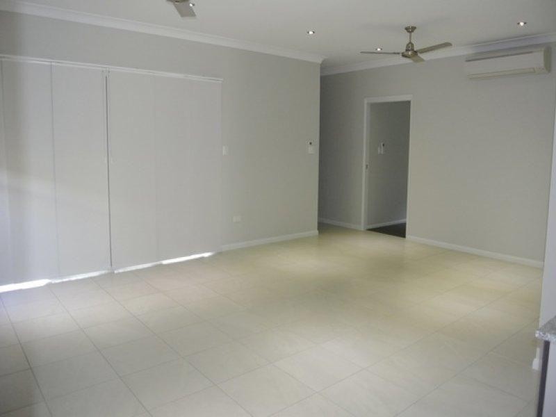 42 Dahlia Street, Burdell QLD 4818