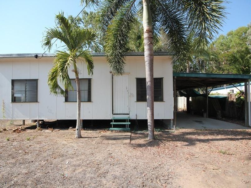 51 The Esplanade, Toolakea QLD 4818