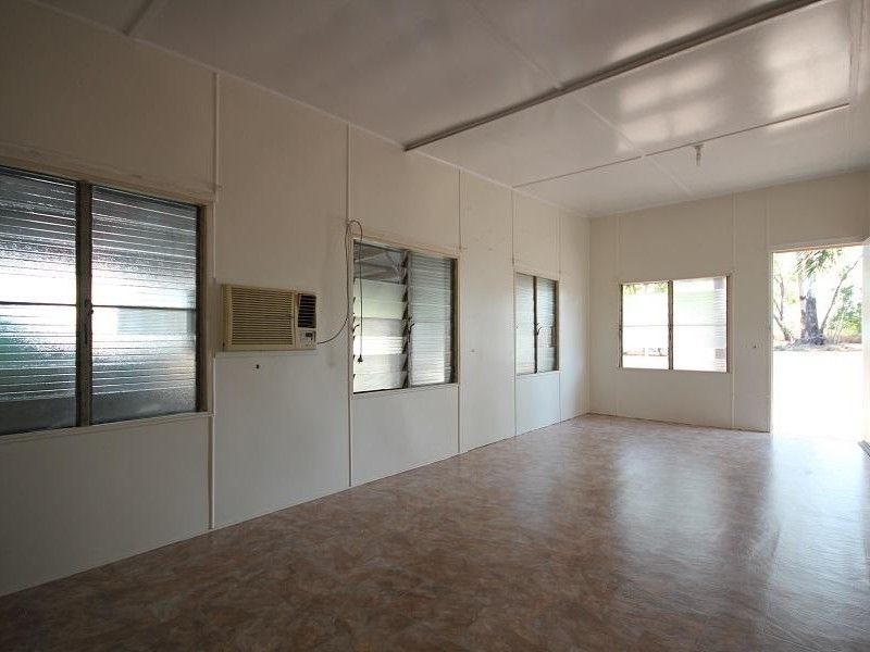 51 The Esplanade, Toolakea QLD 4818
