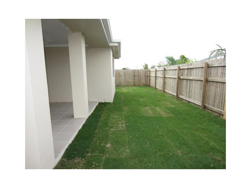 17 Lanikai Place, Mount Low QLD 4818