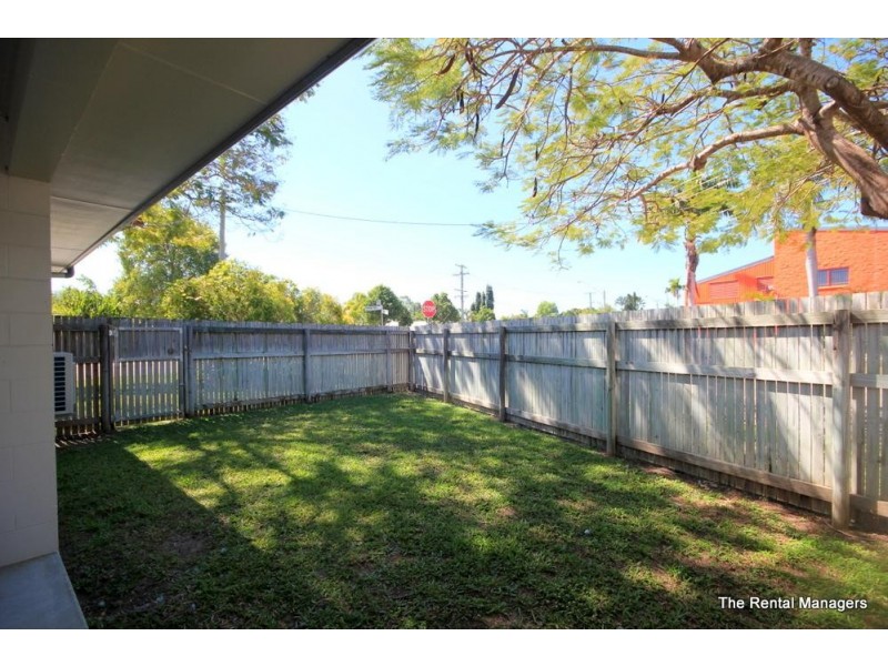 2/29 Oonoonba Road, Idalia QLD 4811